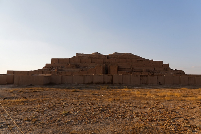 Choqâ Zanbil-Zigourat-002